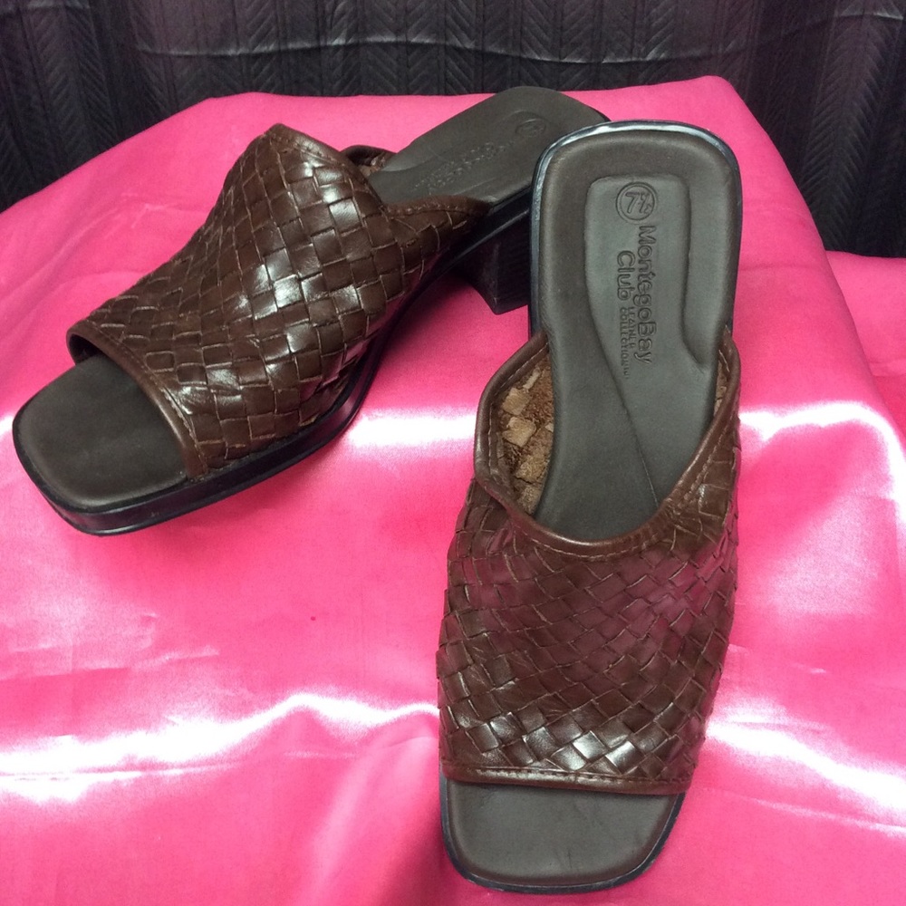 Shoes brown slides
